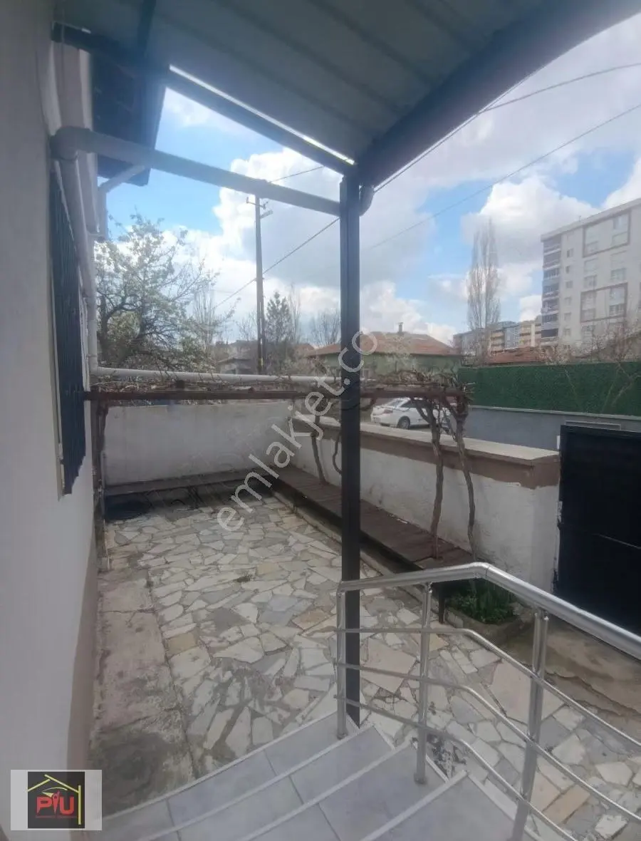 Argınkcık Kayabaşında 345 M² Arsa İçinde Masrafsız 4,5+1 Müstak - Görsel 3