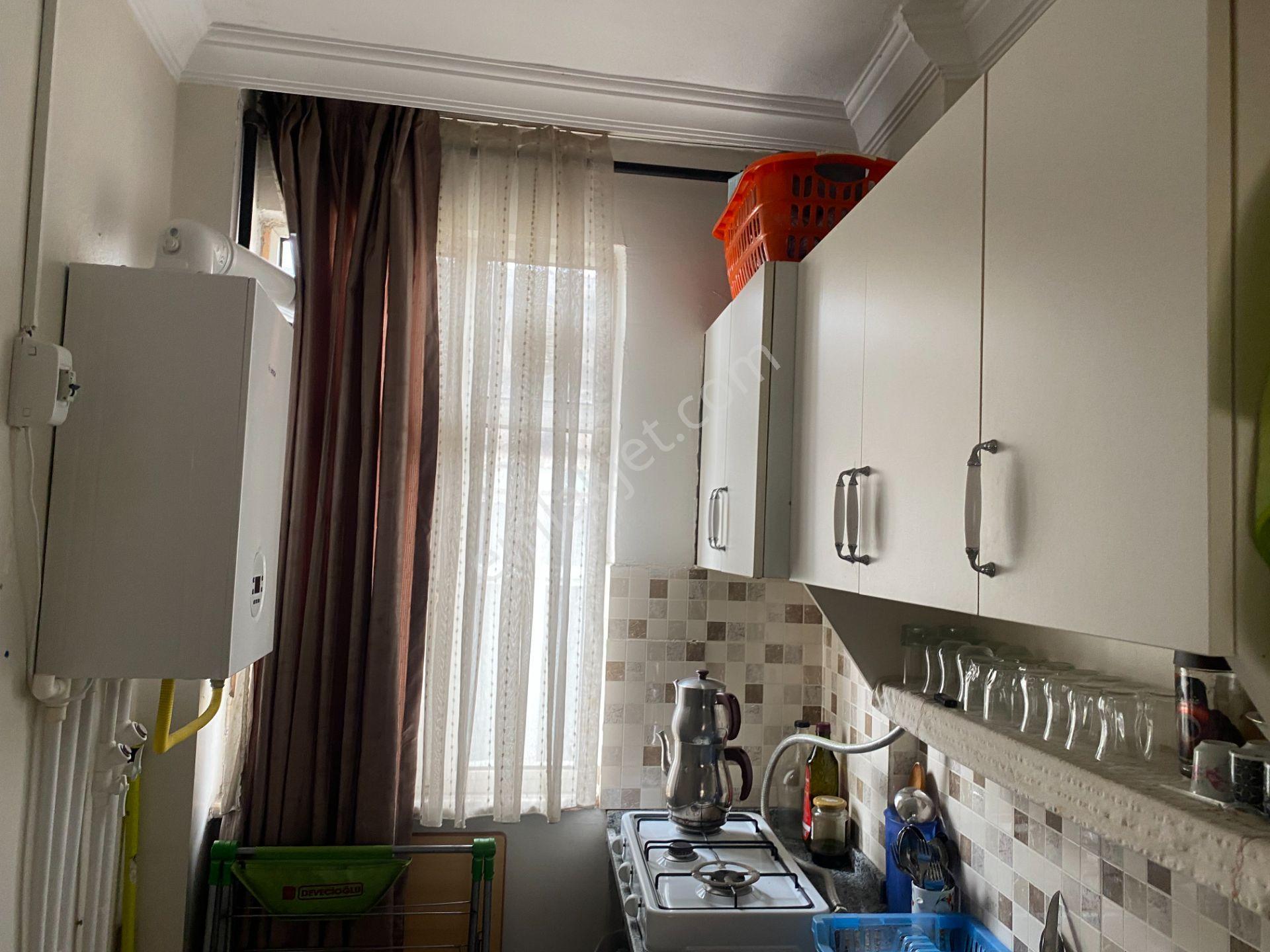 Destan-952 Kocamustafapaşa’da Ali Fakih Cami Civarı-1+1 Orta-kat 65m2 Kombi Kaloriferli - Görsel 12