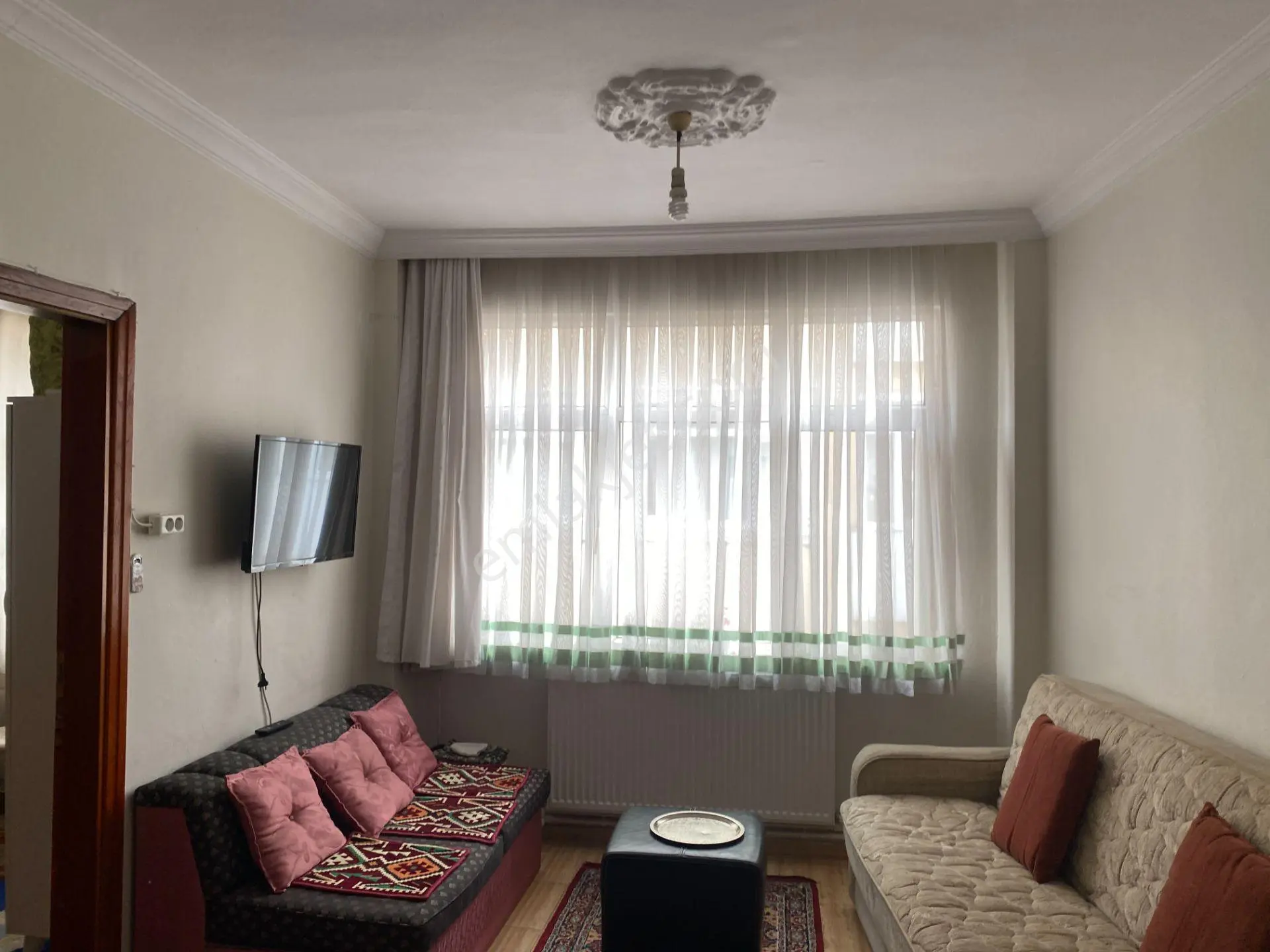 Destan-952 Kocamustafapaşa’da Ali Fakih Cami Civarı-1+1 Orta-kat 65m2 Kombi Kaloriferli - Görsel 2