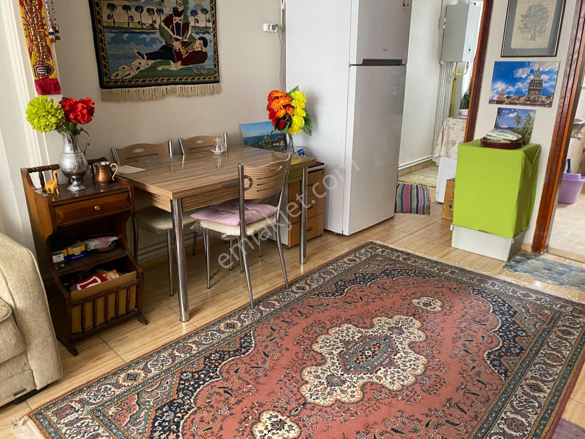 Destan-952 Kocamustafapaşa’da Ali Fakih Cami Civarı-1+1 Orta-kat 65m2 Kombi Kaloriferli - Görsel 8