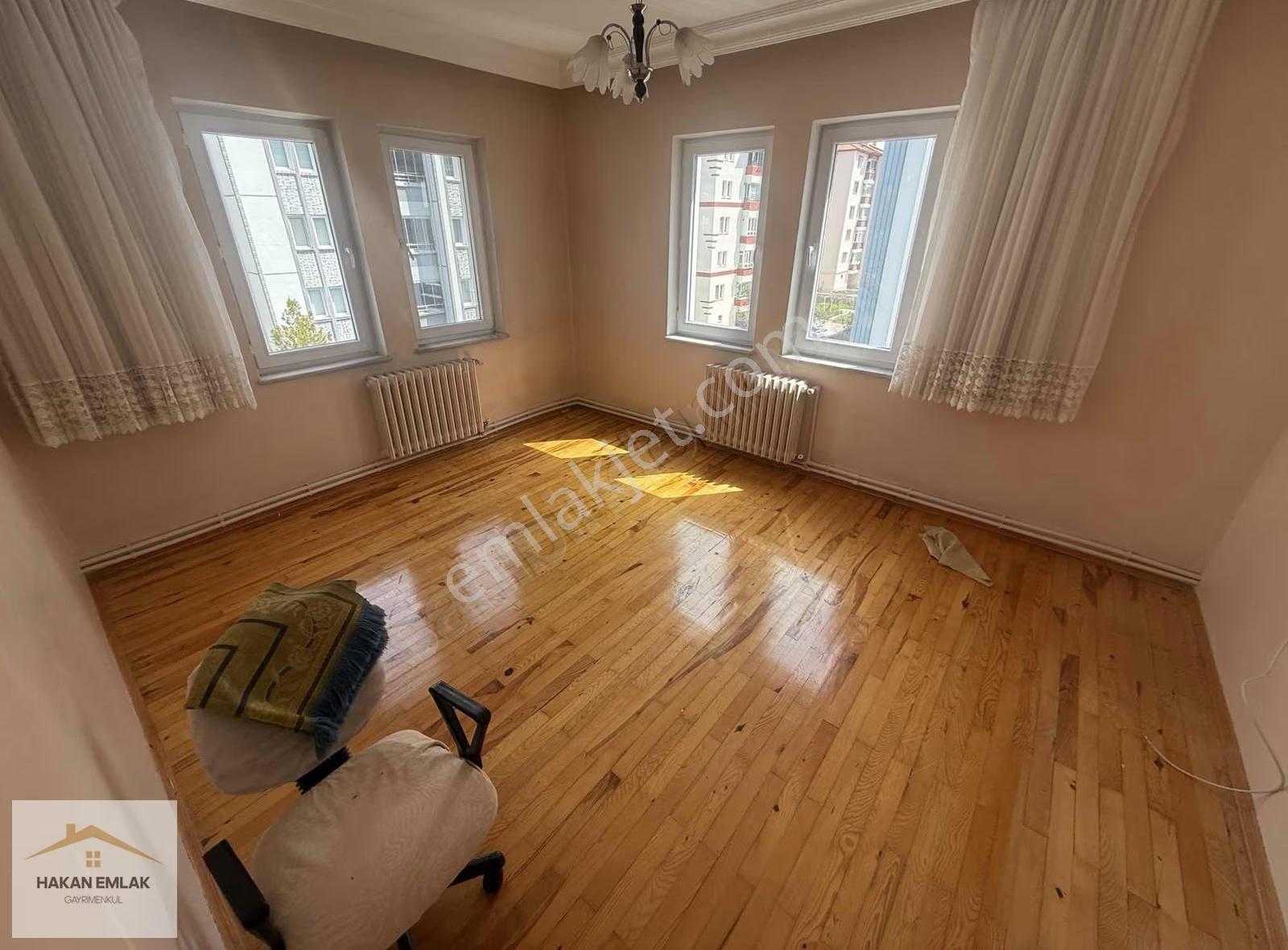 Hakan Emlaktan Buhara Klasiğinde Kiralık Daire - Görsel 18