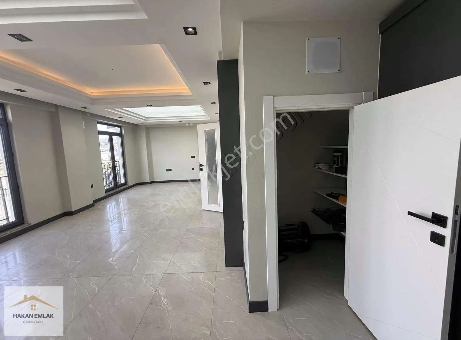 Hakan Emlak'tan Ayarık'ta Hayallerinizdeki Lüks Villa - Görsel 3