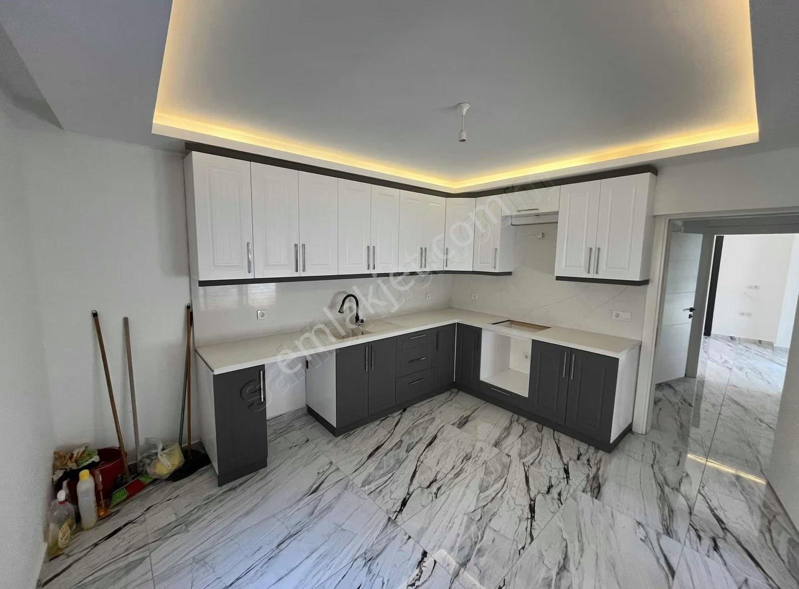 Denize Sıfır Köşe Müstakil Villa (teklife Açık) - Görsel 2