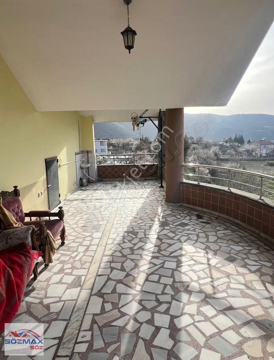 Hacılarda Manzaralı 2.000 M² İçinde 4 Katlı Geniş Aile Villası - Görsel 2