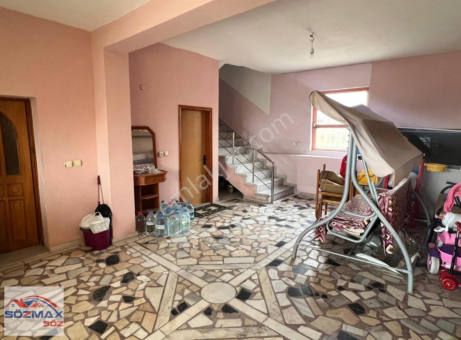 Hacılarda Manzaralı 2.000 M² İçinde 4 Katlı Geniş Aile Villası - Görsel 8
