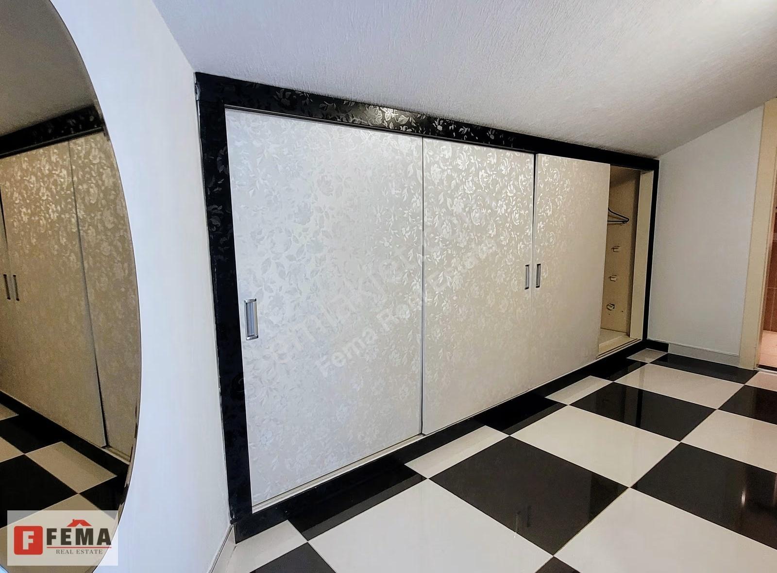 Denize 350 Metre Satılık 4+1 Çatı Dubleksi - Furnished For Sale - Görsel 25