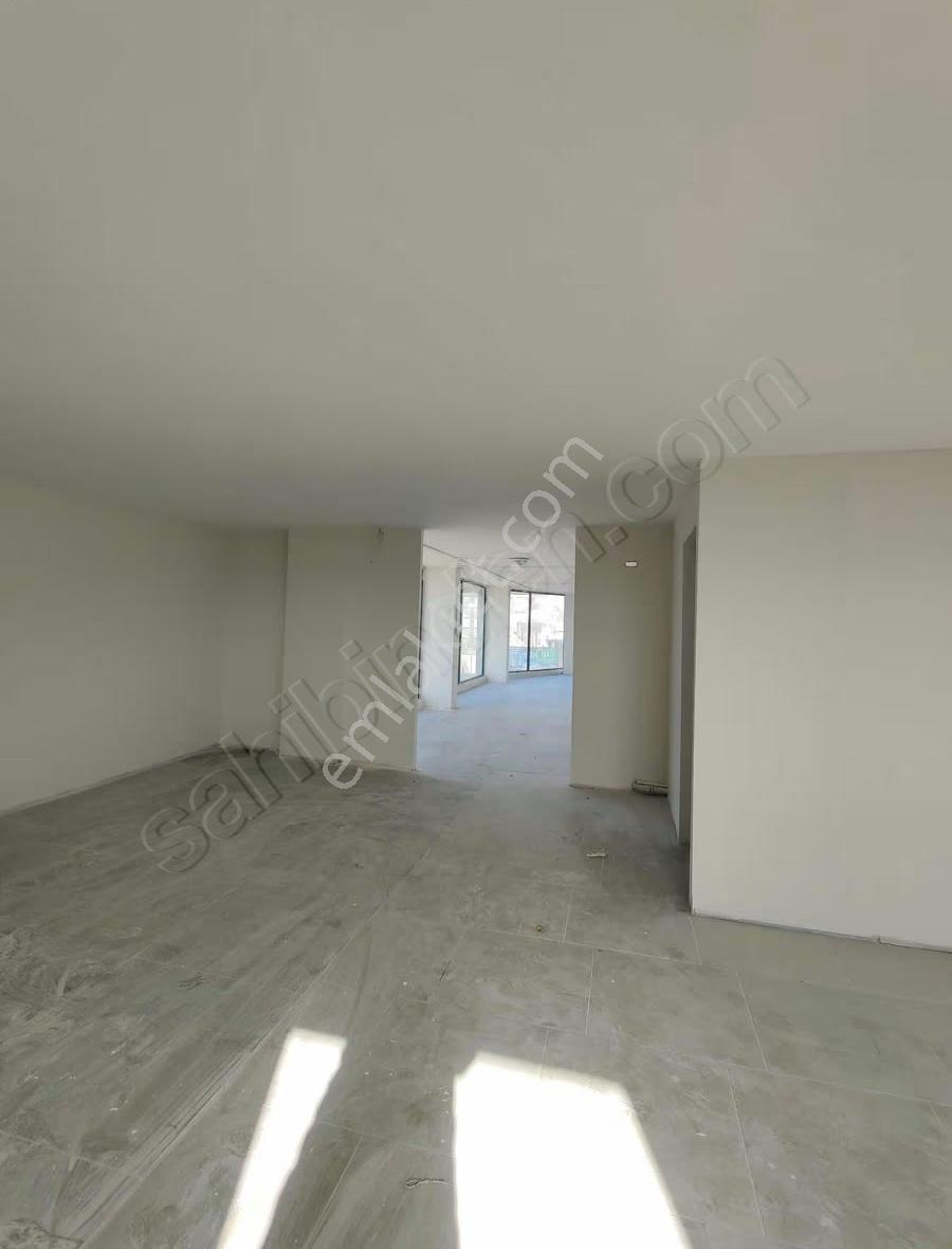 Hasköy'de Anayolda Galeri Katlı 500 M2 Dükkan - Görsel 3