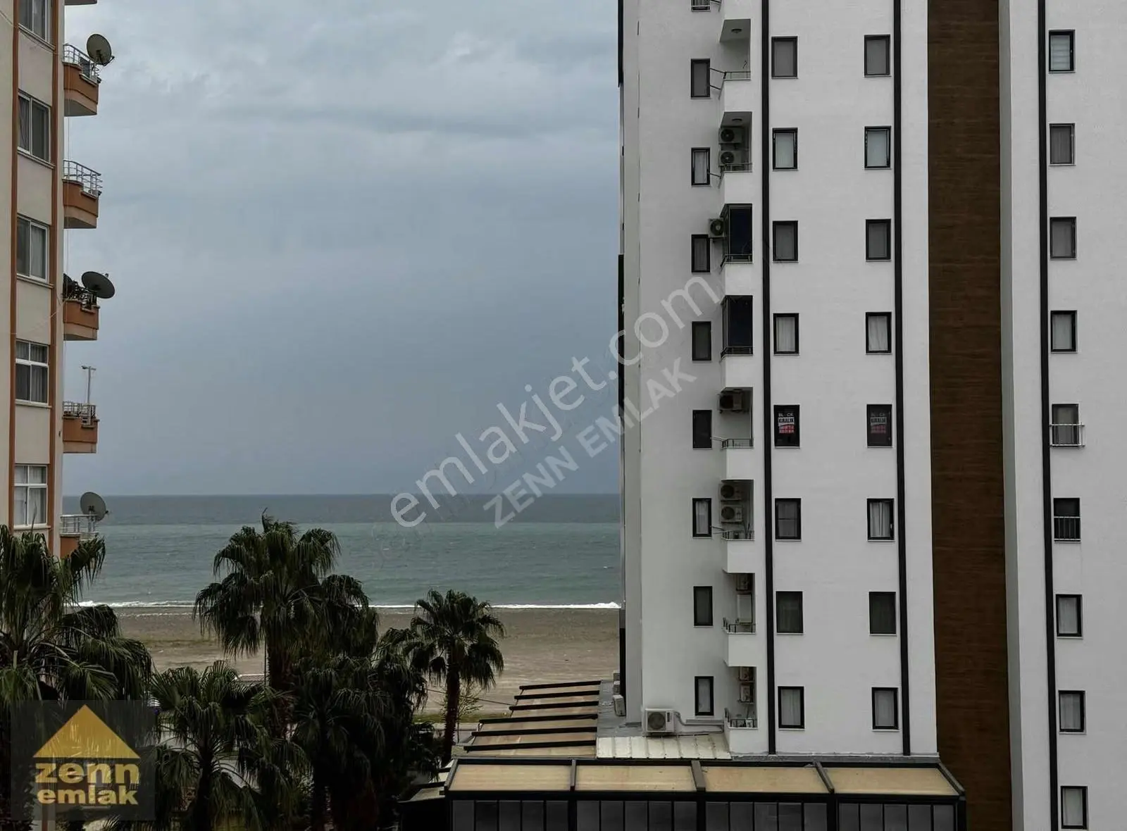 Erdemli Merkezde Güzeldağ Karşısı Denize 50 Mt Satılık 2+1 Daire