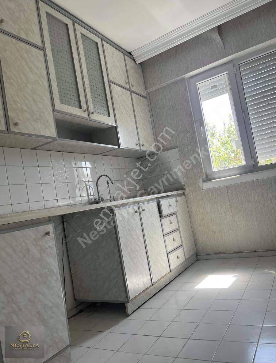 Muratpaşa Üçgen Mah Geniş 3+1 Kiralık Daire Asansör Yok 3.kat - Görsel 14