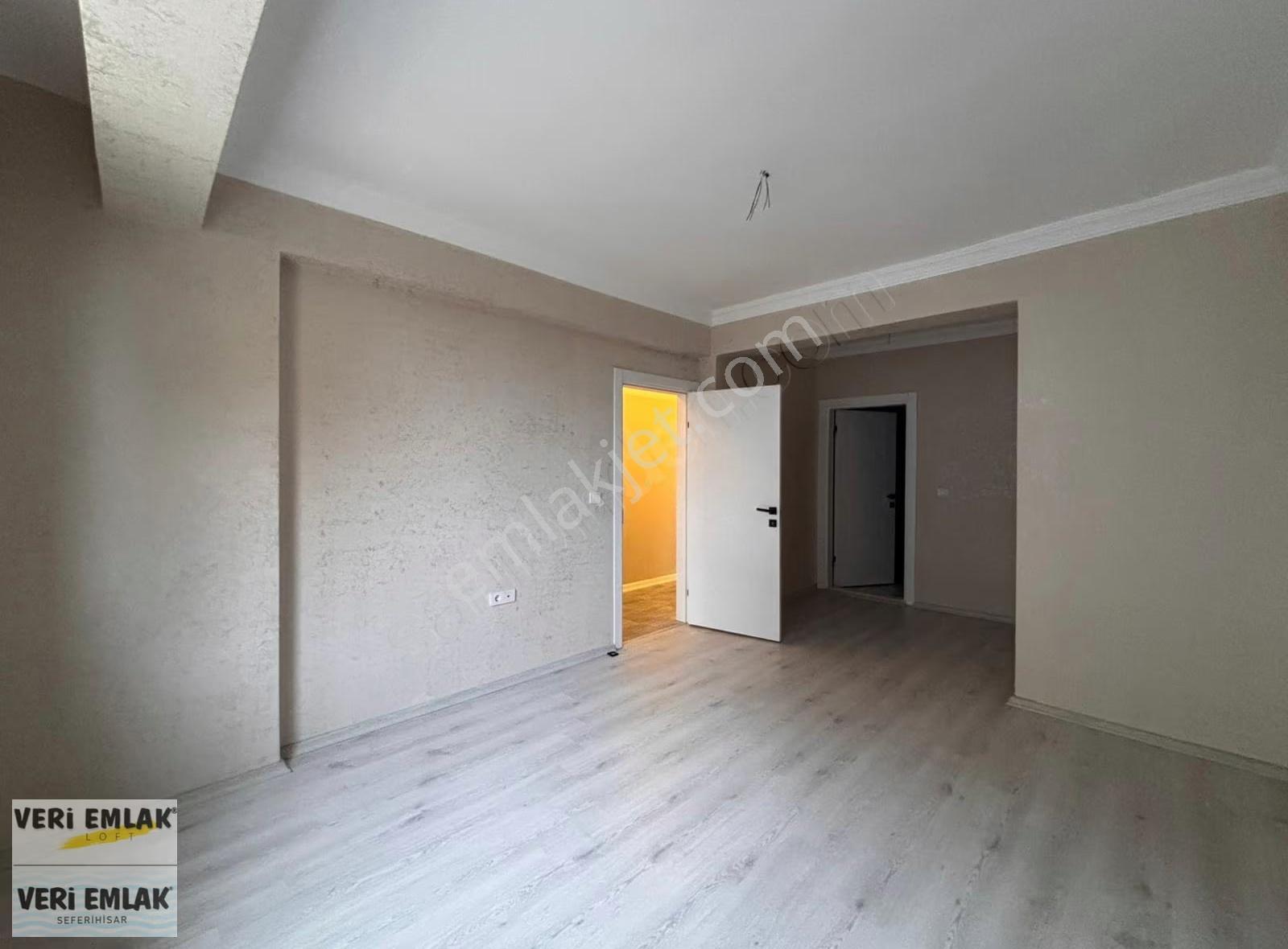 Veri'den Havuzlu Sitede 3+1 Ebeveyn Banyolu Satılık Daire! - Görsel 3