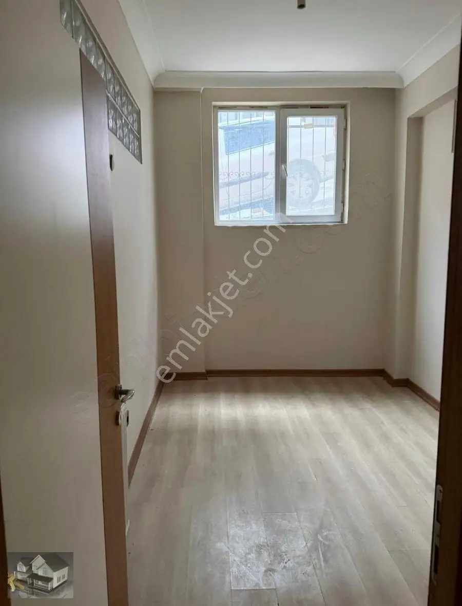 Acilll Eyüp İslambeyde Giriş Kat 2+1 Satılık Daire - Görsel 2
