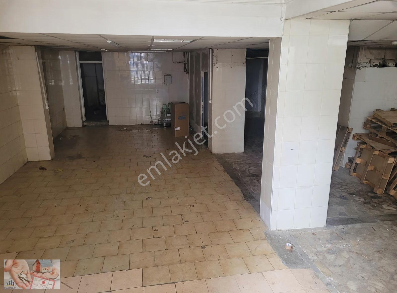 Fatih Caddesi'nde Kiralık 180m² Yüksek Tavanlı Dükkan - Görsel 18