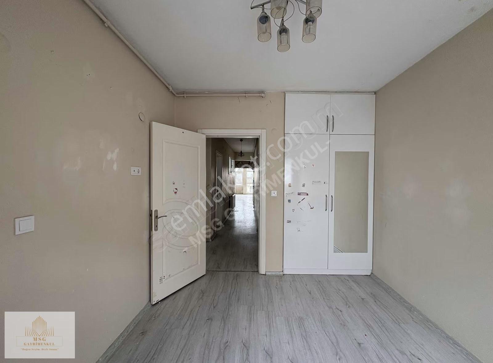 Msg'den Mithatpaşa Cadde Yakını 3+1 Tadilatlı Deniz Gören Daire - Görsel 32