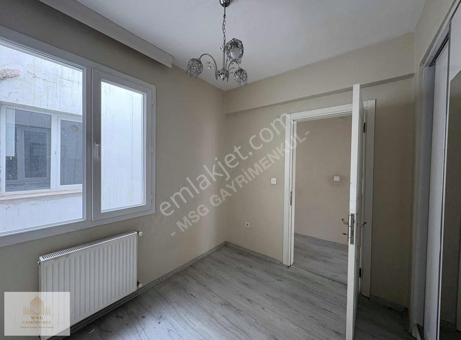 Msg'den Mithatpaşa Cadde Yakını 3+1 Tadilatlı Deniz Gören Daire - Görsel 36