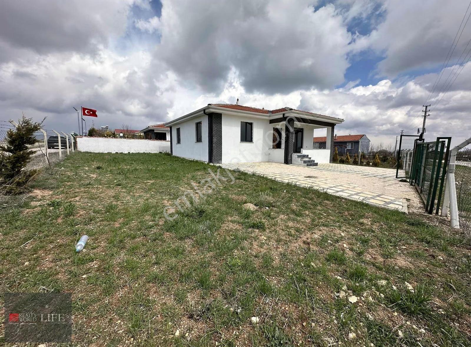 Rw Lıfe // Değişören Mahallesi Bahçeli Müstakil Sıfır 2+1 - Görsel 13