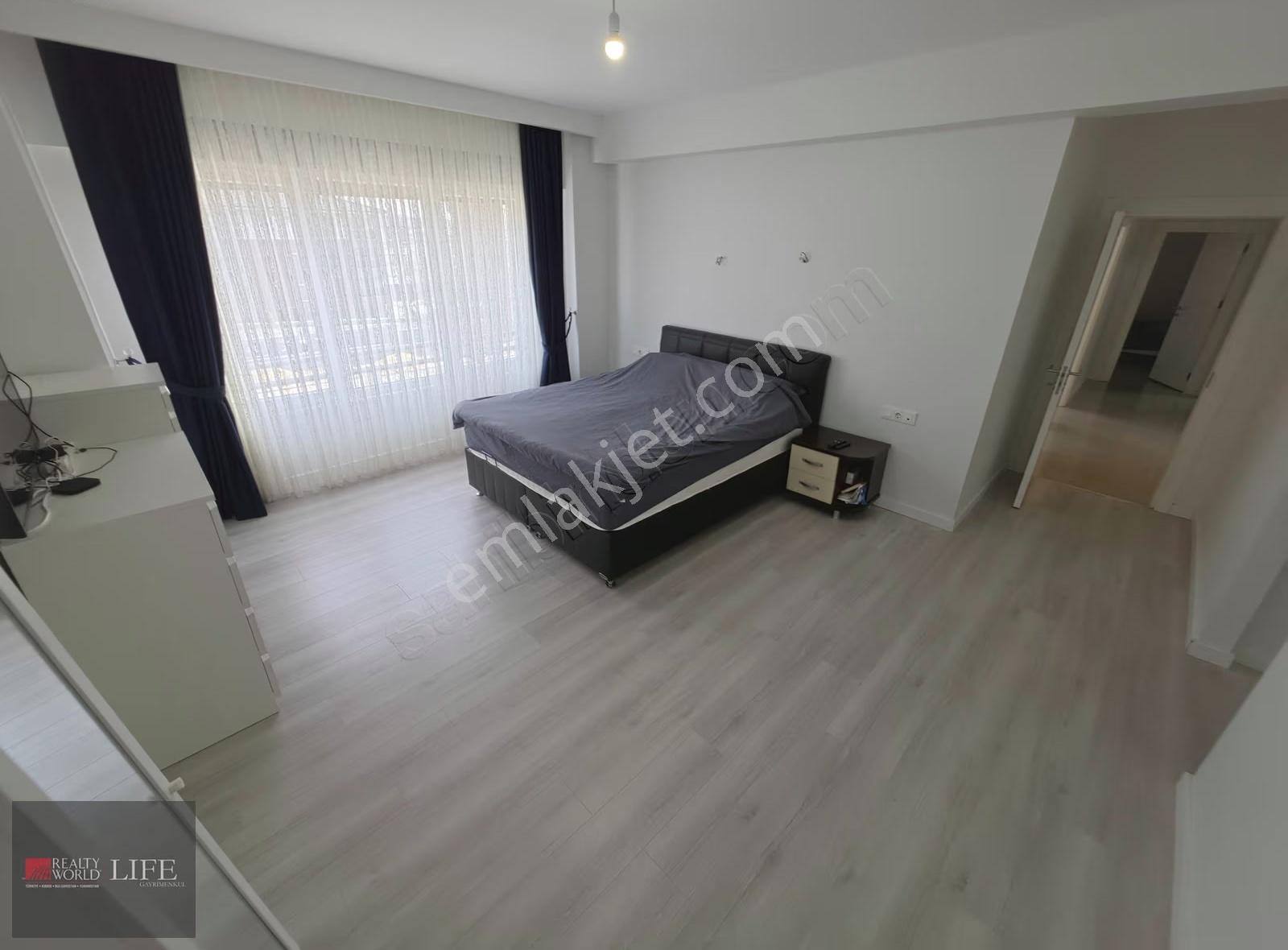 Rwlıfe// Frezya Sitesi 280m² 5+1 Kapalı Havuzlu Satılık Daire - Görsel 23