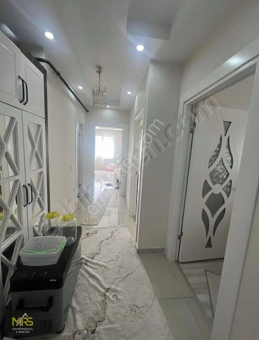 Yalınayakta Geniş Ve Kullanışlı 3+1 Daire Fırsatı - Görsel 2