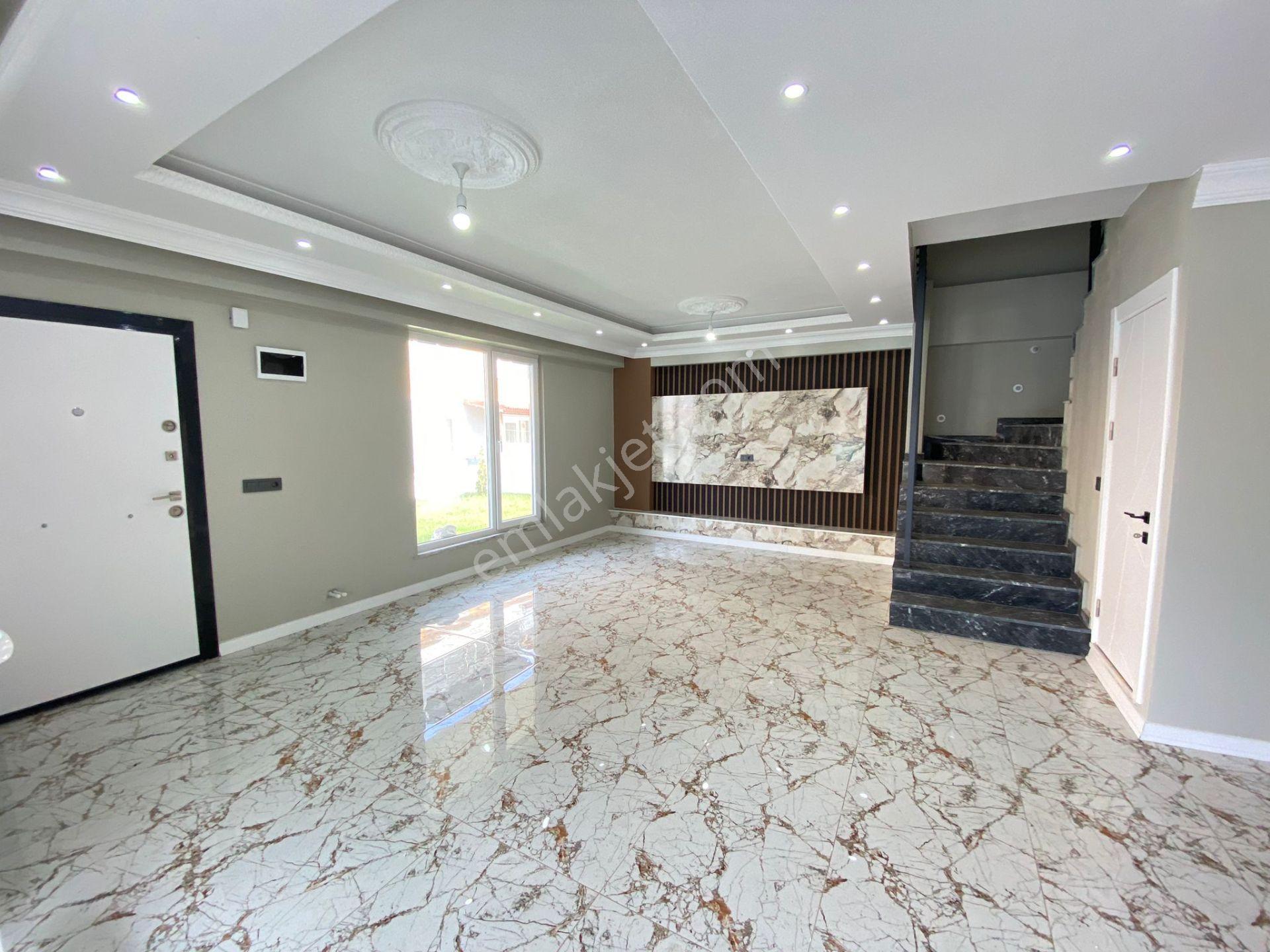 Harunyılmaz İnşaa"ttan 4+1 210m2 Havuzlu Otaparklı Muthiş Villa - Görsel 7