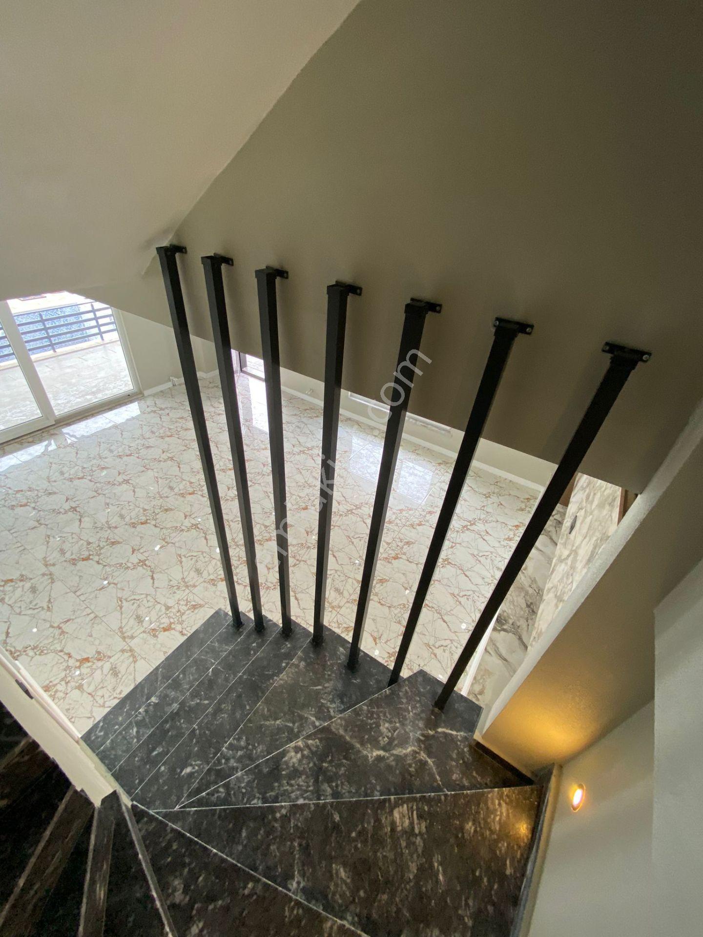 Harunyılmaz İnşaa"ttan 4+1 210m2 Havuzlu Otaparklı Muthiş Villa - Görsel 30