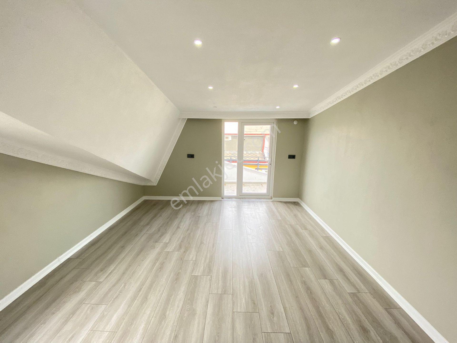 Harunyılmaz İnşaa"ttan 4+1 210m2 Havuzlu Otaparklı Muthiş Villa - Görsel 23