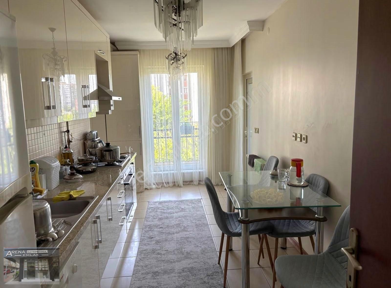 Başakşehir 5. Etap Yeniköy Sitesinde 3+1 145m2 1. Kat - Görsel 3