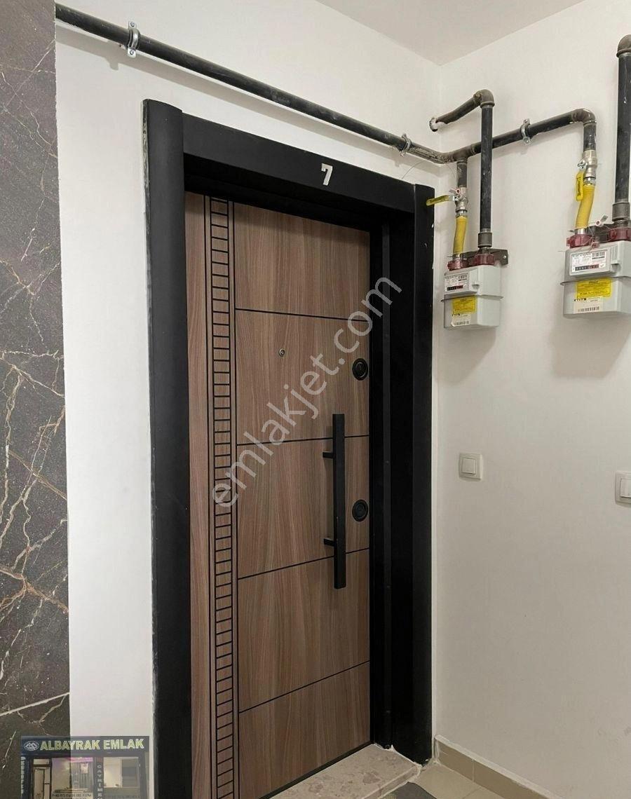 Albayrak'tan Belediye Yanı Kiralık Eşyalı 1+1 Daire - Görsel 20
