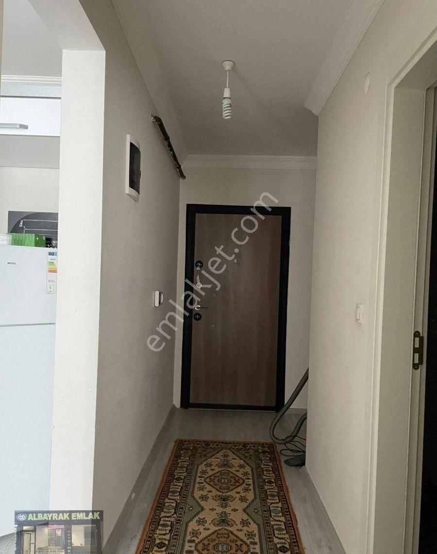 Albayrak'tan Belediye Yanı Kiralık Eşyalı 1+1 Daire - Görsel 14