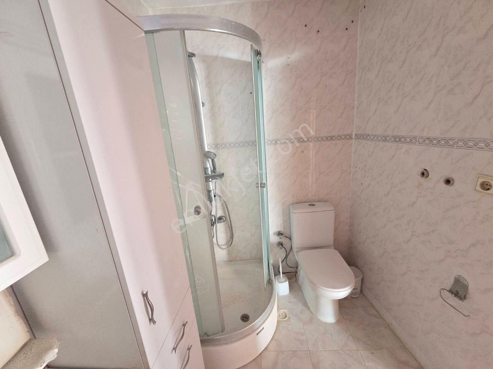 Yenifoça'da Denize Yürüme Mesafesinde Satılık 2+1 Daire - Görsel 24
