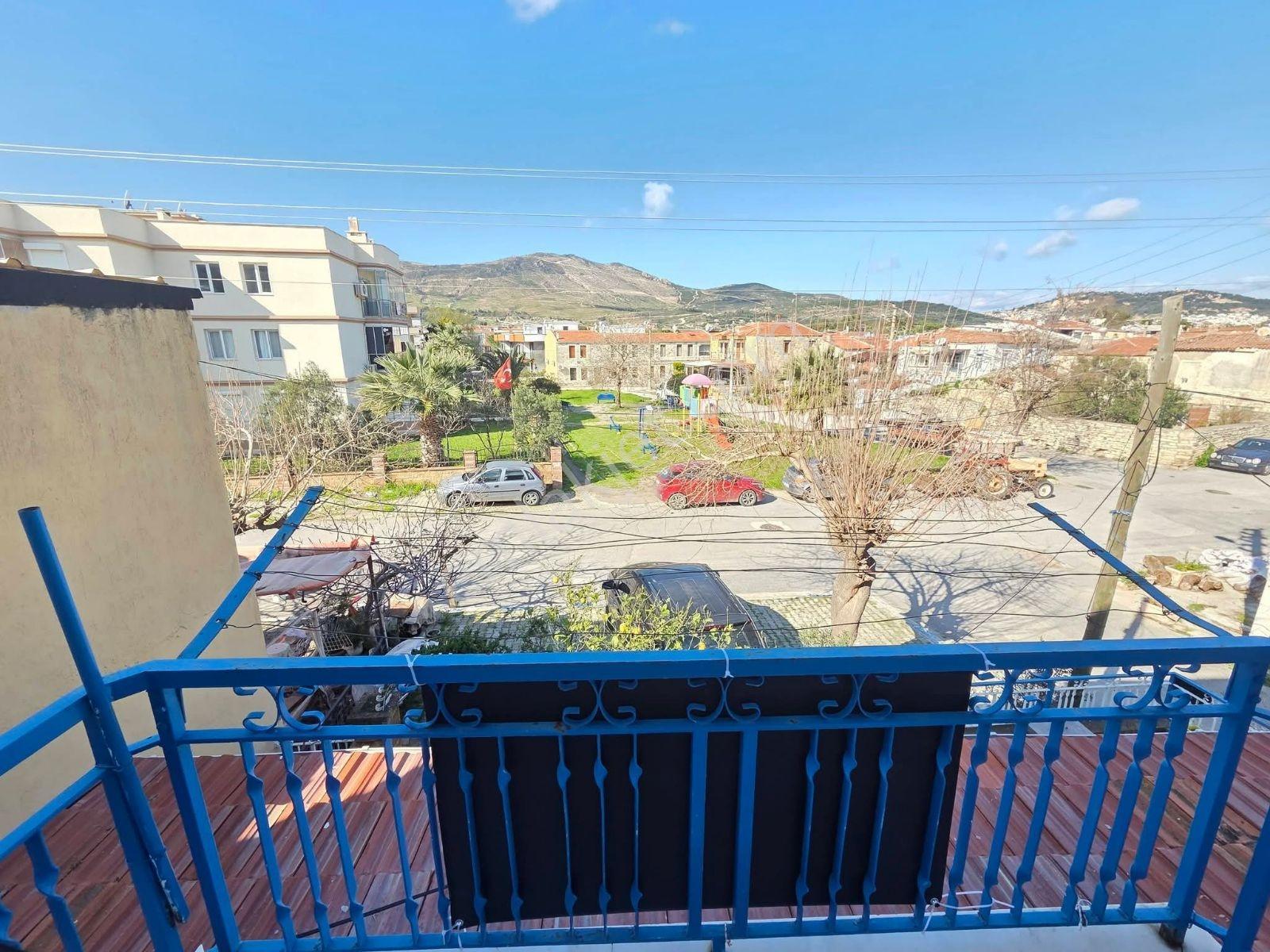 Yenifoça'da Denize Yürüme Mesafesinde Satılık 2+1 Daire - Görsel 27
