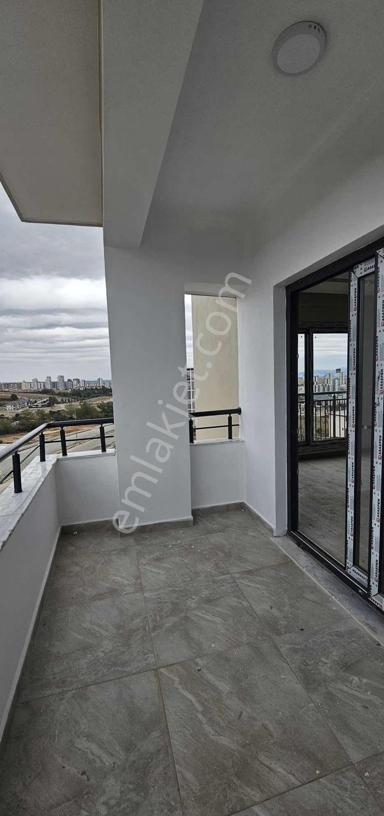 Çınarlı'da 2+1 K.mutfak Hasarsız İskanlı Kombili Kiralık Daire - Görsel 4