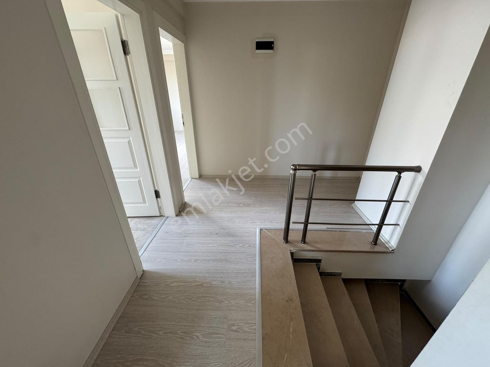 !köşklüçeşme Mah Geniş M2'li Ferah Teraslı 4+1 Dubleks Daire - Görsel 24