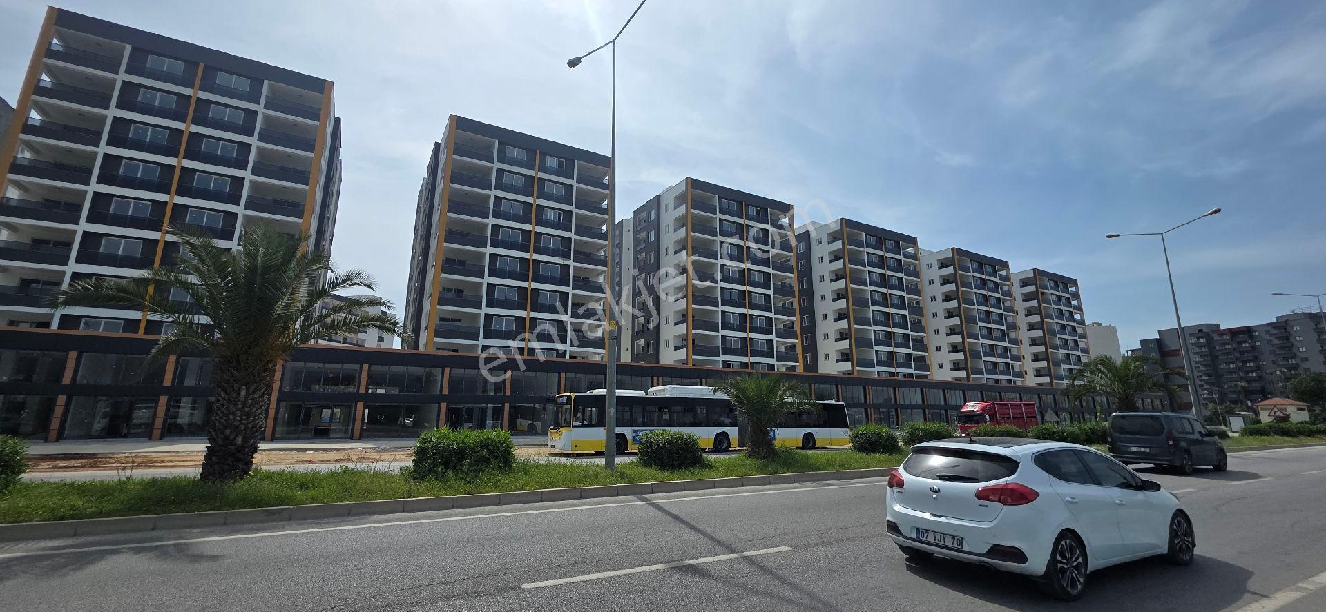 Royal Emlaktan Erdemli Tömük Mah Satlık 2+1 Yazlık 140m2 Daire 10 Bloklu - Görsel 31
