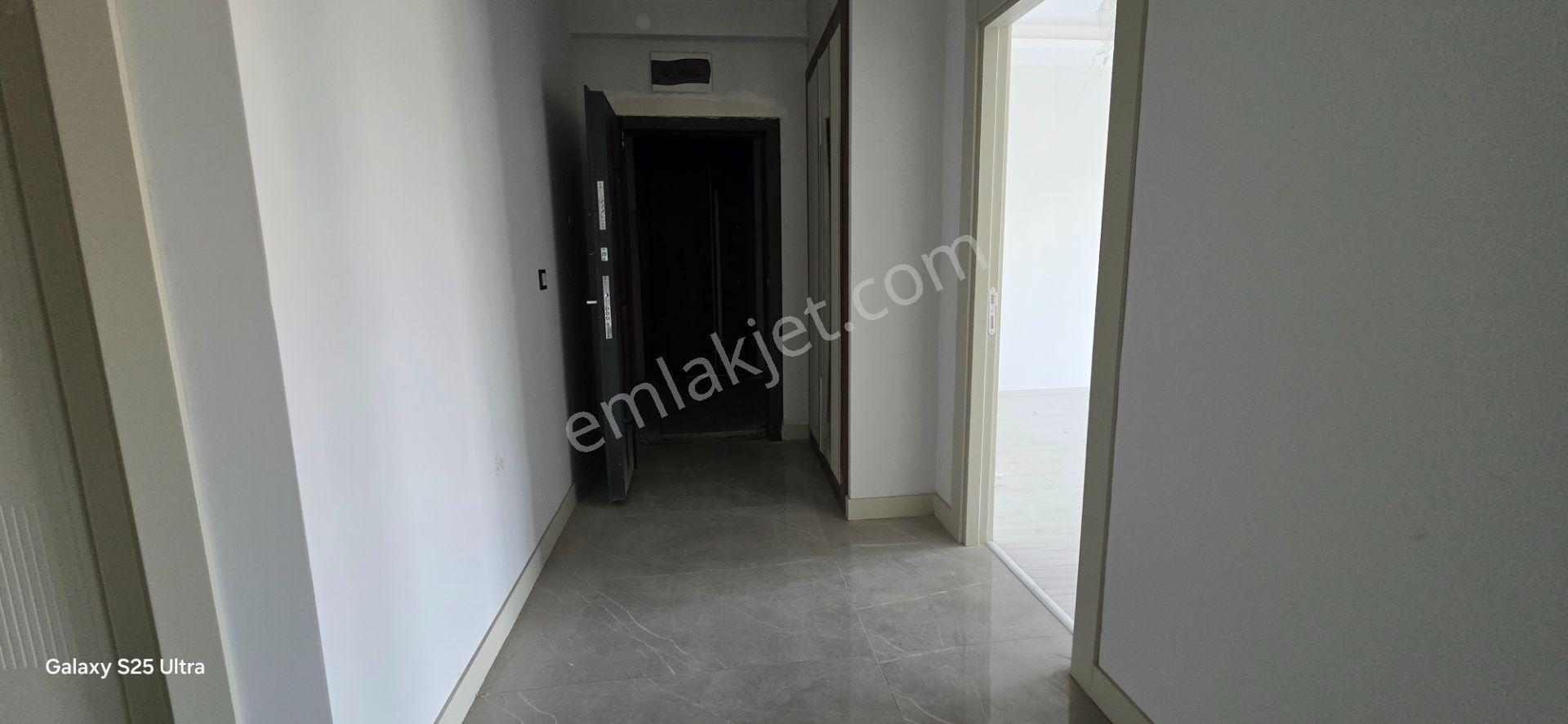 Royal Emlaktan Erdemli Tömük Mah Satlık 2+1 Yazlık 140m2 Daire 10 Bloklu - Görsel 8