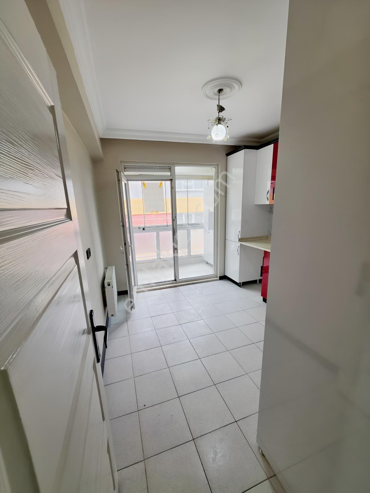 Aslan Emlak Gayrimenkul' Den Kiralık Çamlıca ' Da 2+1 - Görsel 7