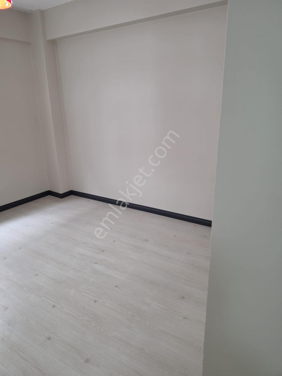 Aslan Emlak Gayrimenkul' Den Kiralık Çamlıca ' Da 2+1 - Görsel 23