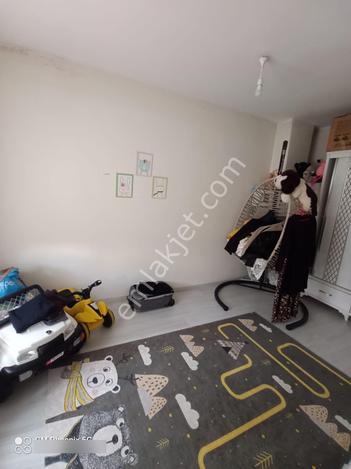 Serintepe Caminin Yanında 3 Katlı Satılık Müstakil Ev - Görsel 11