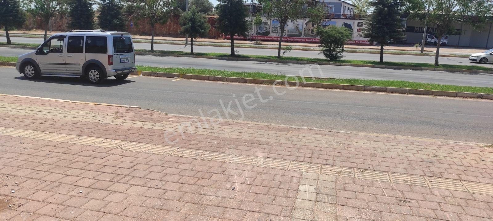 Altınova Bulvarına 50 Mt İçerde İmarlı Ticari Arsa - Görsel 4