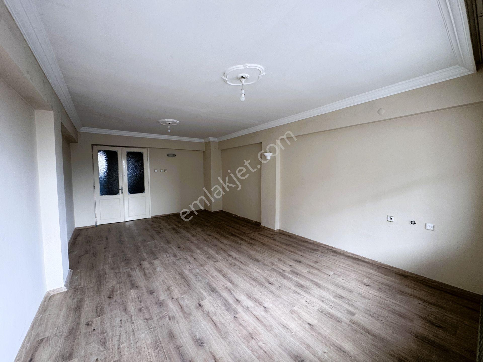 Söke Konak Merkezde Ana Cadde Üzeri Geniş 3+1 Satılık Daire - Görsel 10