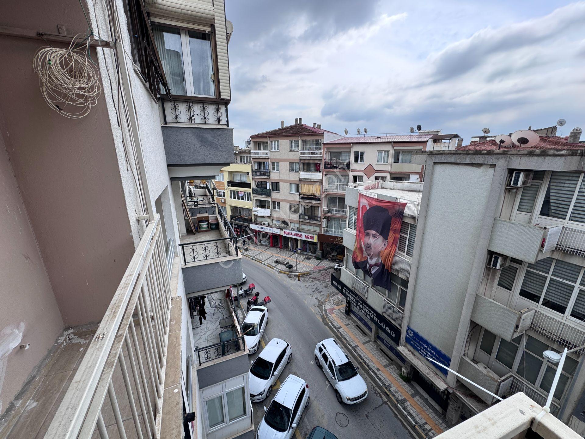 Söke Konak Merkezde Ana Cadde Üzeri Geniş 3+1 Satılık Daire - Görsel 6