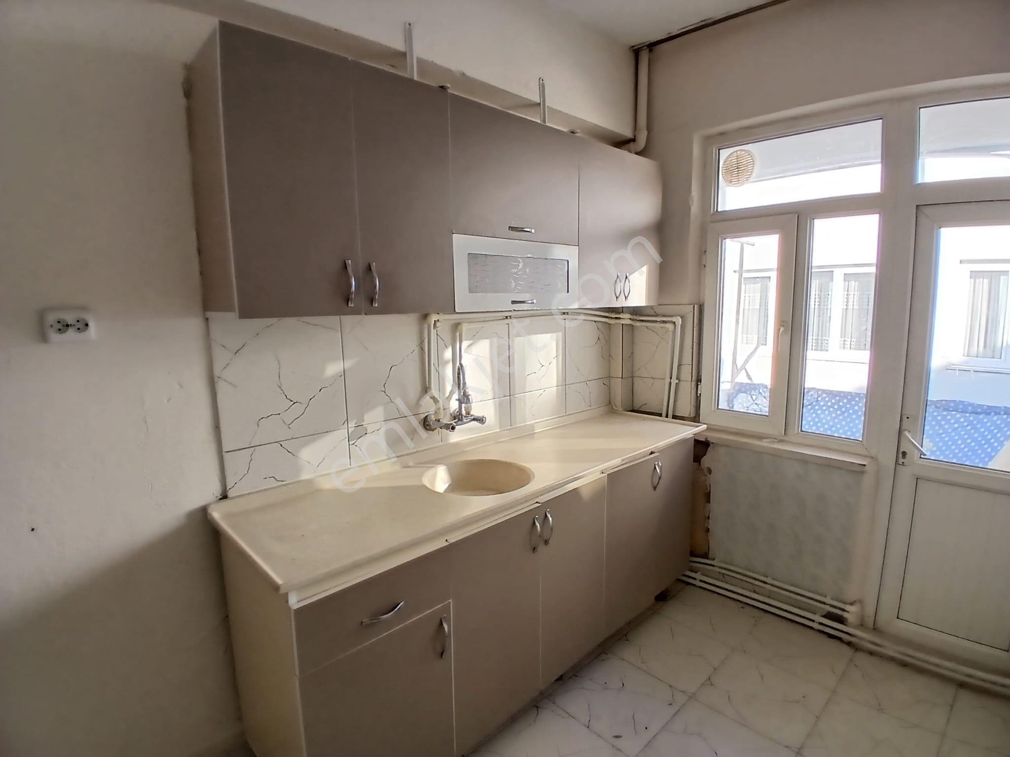 Akçay Emlak'tan Akşehir Çarşı Merkez Stadyum Civarında Doğalgazlı Kiralık 2+1 Daire - Görsel 23