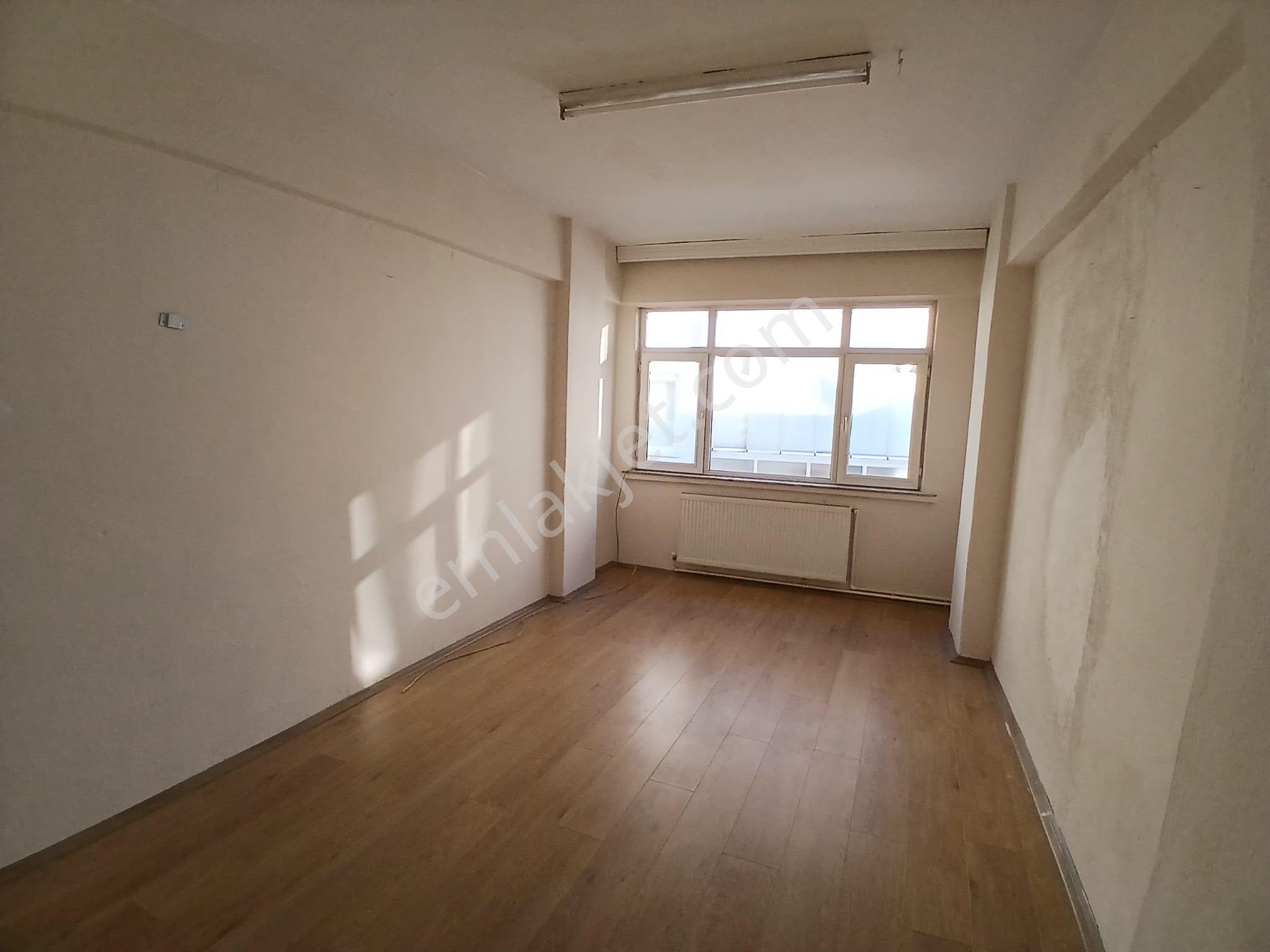 Akçay Emlak'tan Akşehir Çarşı Merkez Stadyum Civarında Doğalgazlı Kiralık 2+1 Daire - Görsel 11