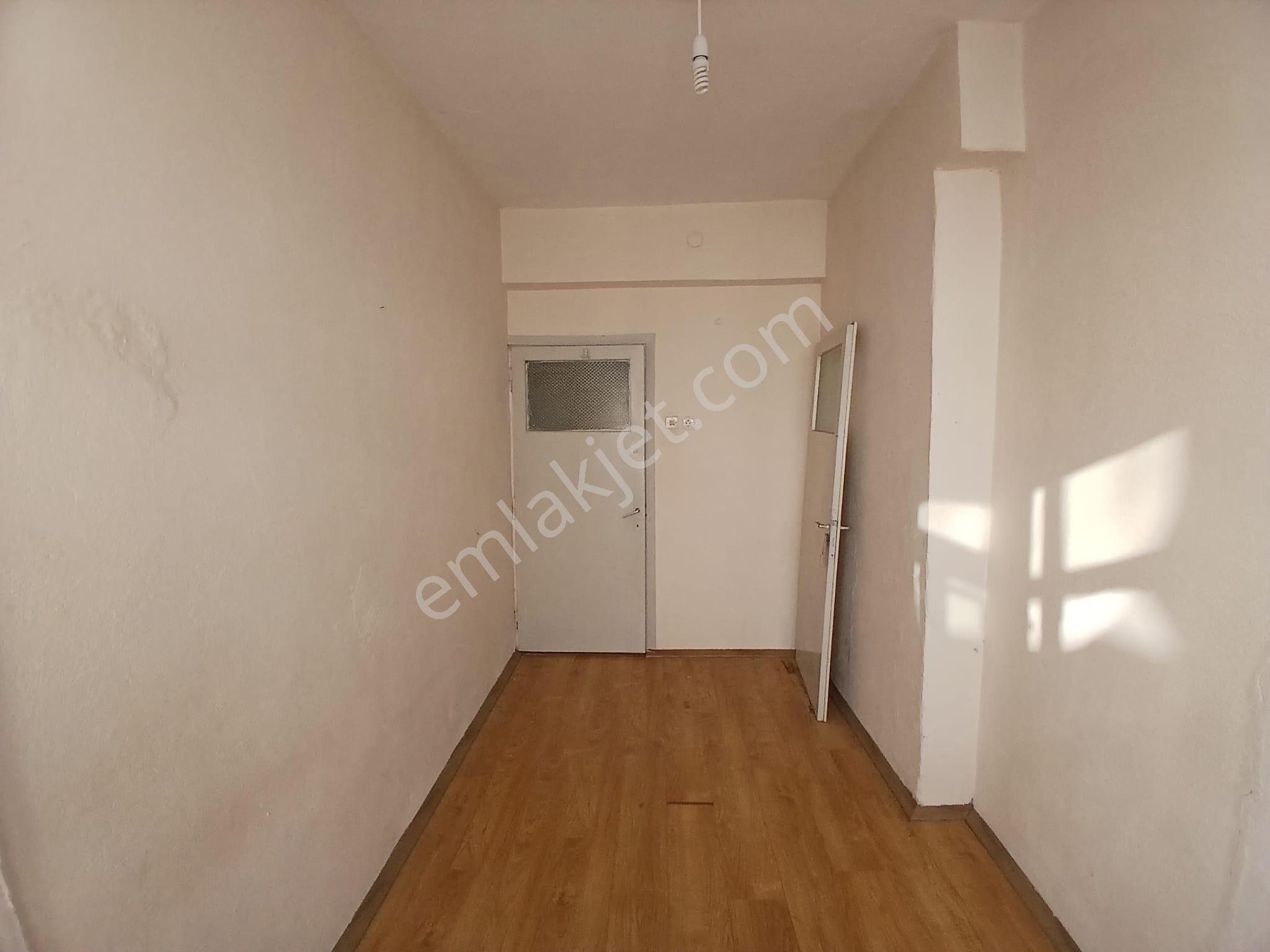 Akçay Emlak'tan Akşehir Çarşı Merkez Stadyum Civarında Doğalgazlı Kiralık 2+1 Daire - Görsel 10