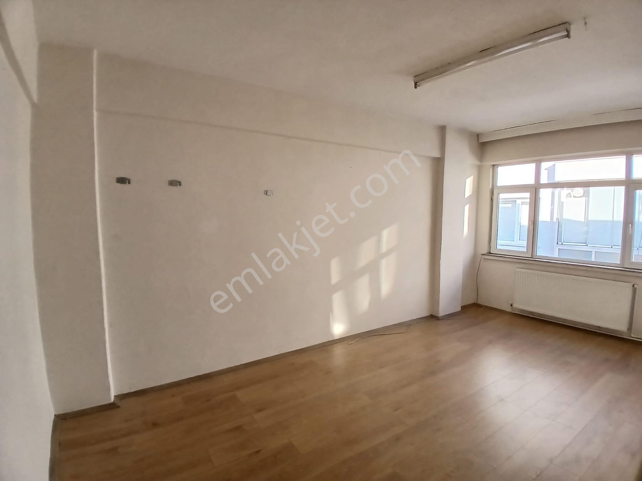 Akçay Emlak'tan Akşehir Çarşı Merkez Stadyum Civarında Doğalgazlı Kiralık 2+1 Daire - Görsel 31