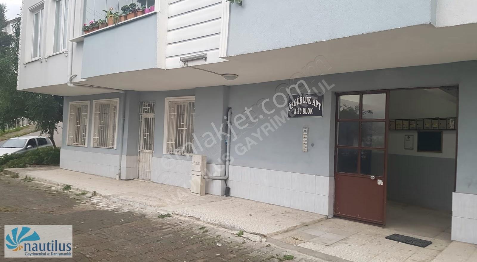Gölcük Değirmendere Manzaralı, Bahçeli 3+1 Satılık Daire - Görsel 12
