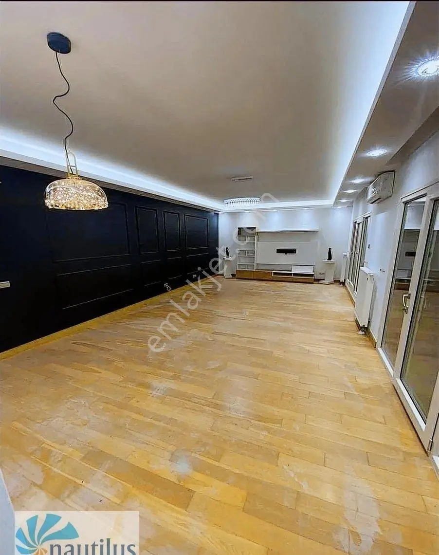 Bahçeşehir Mesa Nurol Kirazlıbahçe Satılık 4+1 Kısa Katlı Blok - Görsel 2