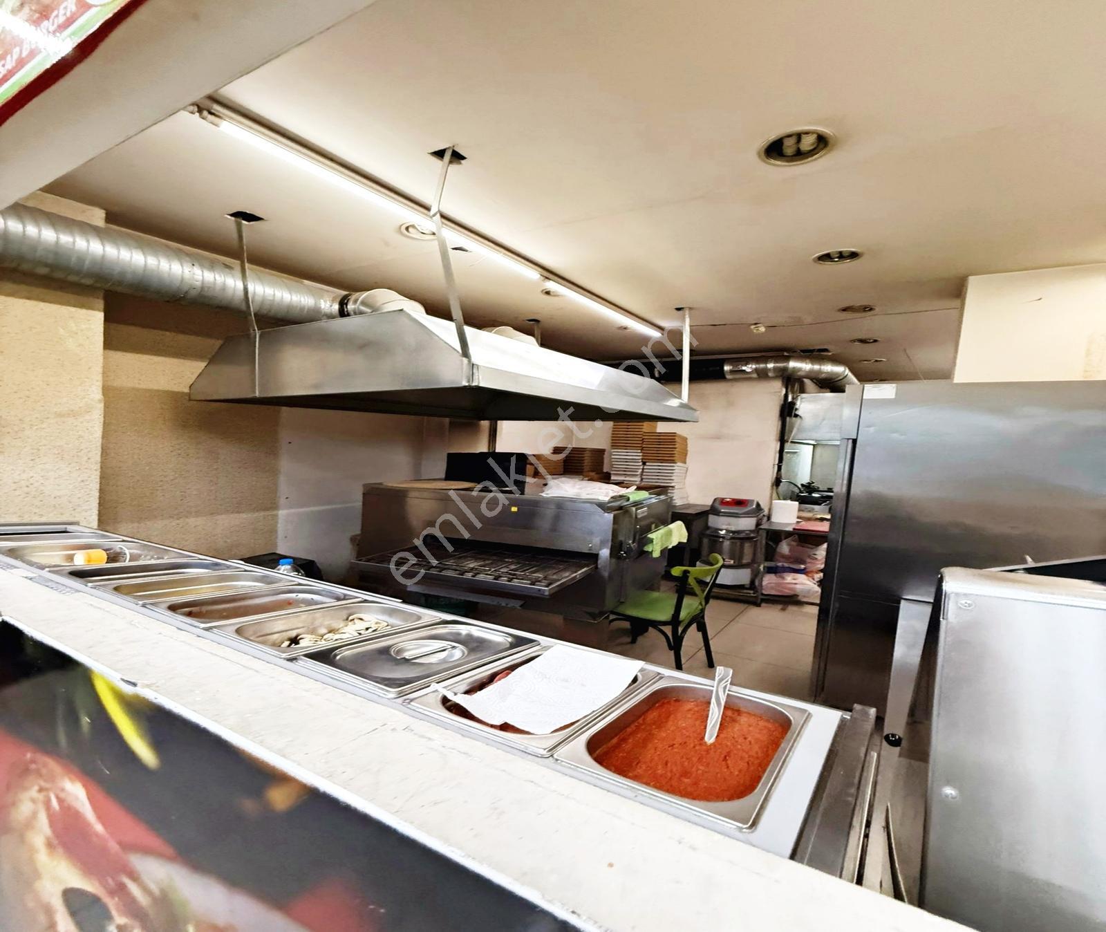 Esenyurt Güzelyurt Mah.cadde Üzerinde Devren Pizza Dükkanı - Görsel 3