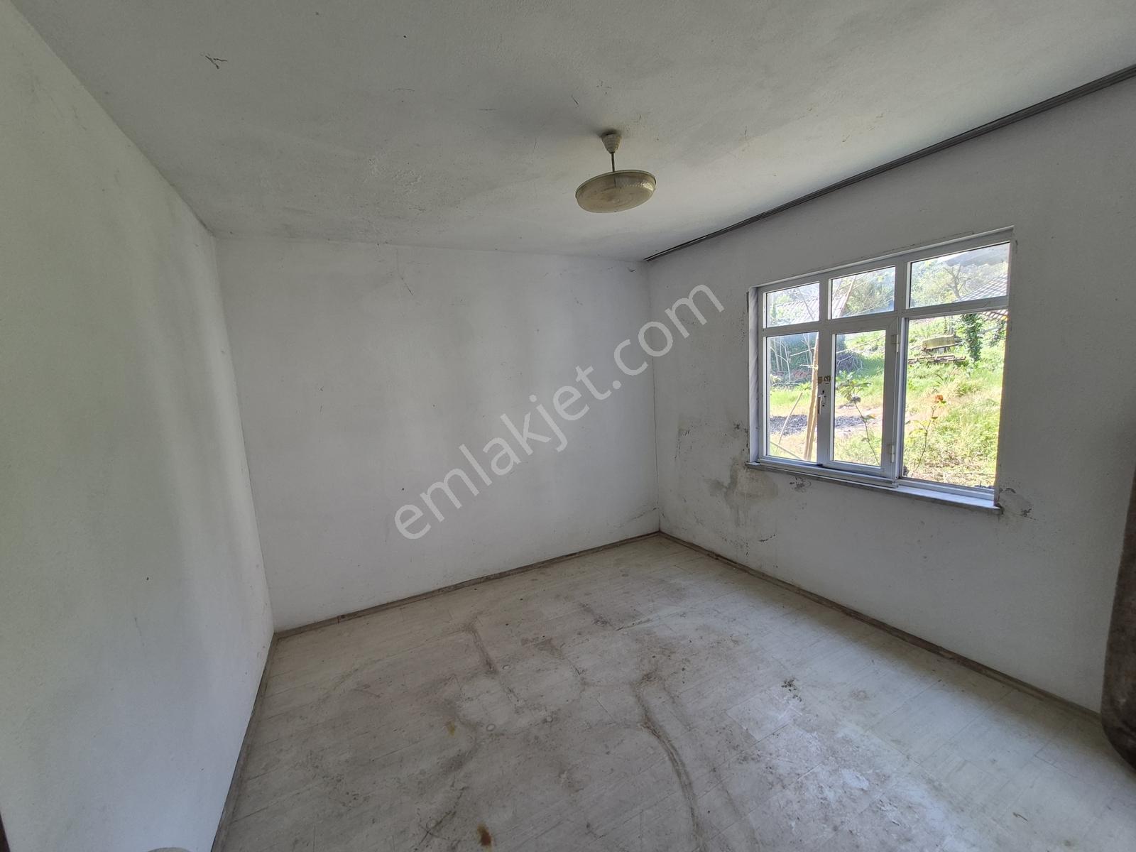 Eşsiz Manzaralı! Emirler Yenicesinde Kiralık 2+1 Ev - Görsel 14