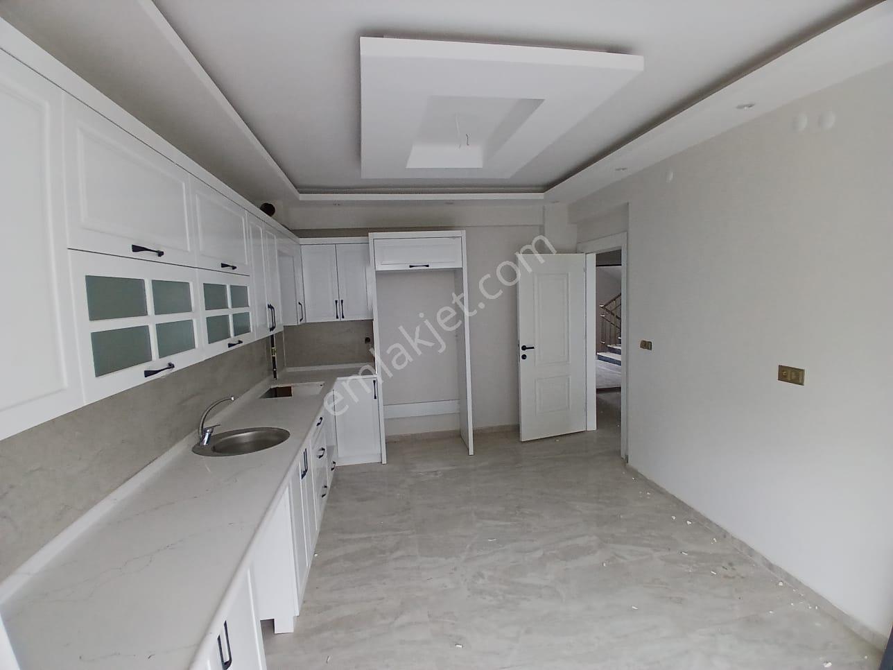 Akçay Emlak'tan Akşehir Yarenler Kapalı Pazar Civarı Bireysel Garajlı Kiralık Sıfır 4+1 Daire - Görsel 3