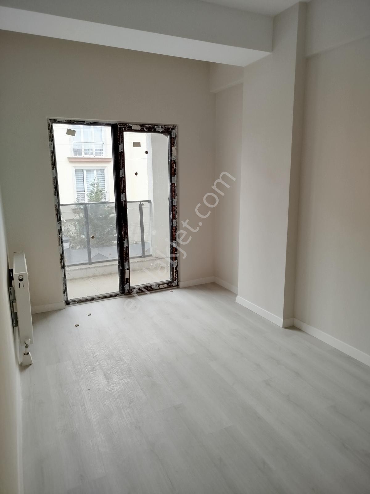 Çorlu Danış Lıfe Sitesinde Güney Cephe Satılık 1+1 Daire - Görsel 11