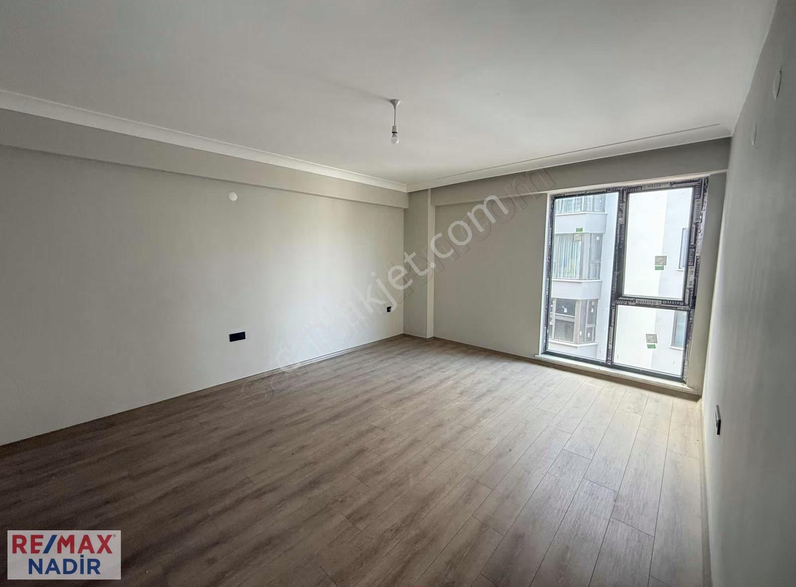 Deniz Manzaralı 170 M² Ayrı Mutfaklı Satılık 3+1 Daire - Görsel 24